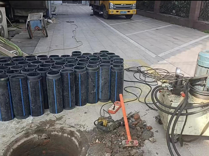 建德PE置换管厂家 DN315置换管 非开挖管短管置换